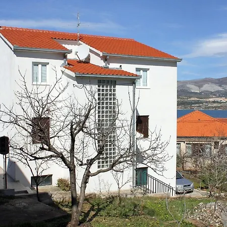 Apartamento By The Sea Mastrinka, Ciovo - 4836