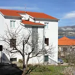 Apartamento By The Sea Mastrinka, Ciovo - 4836