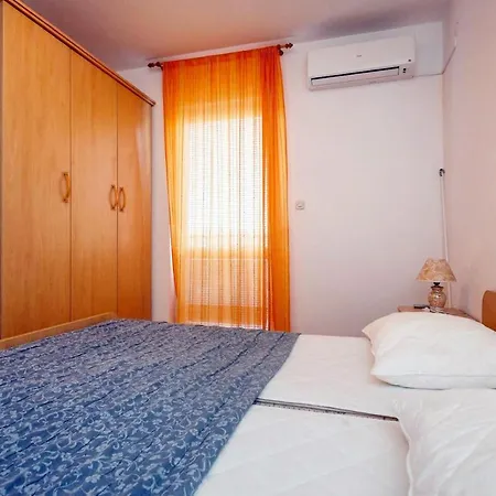 Apartment By The Sea Mastrinka, Ciovo - 4836